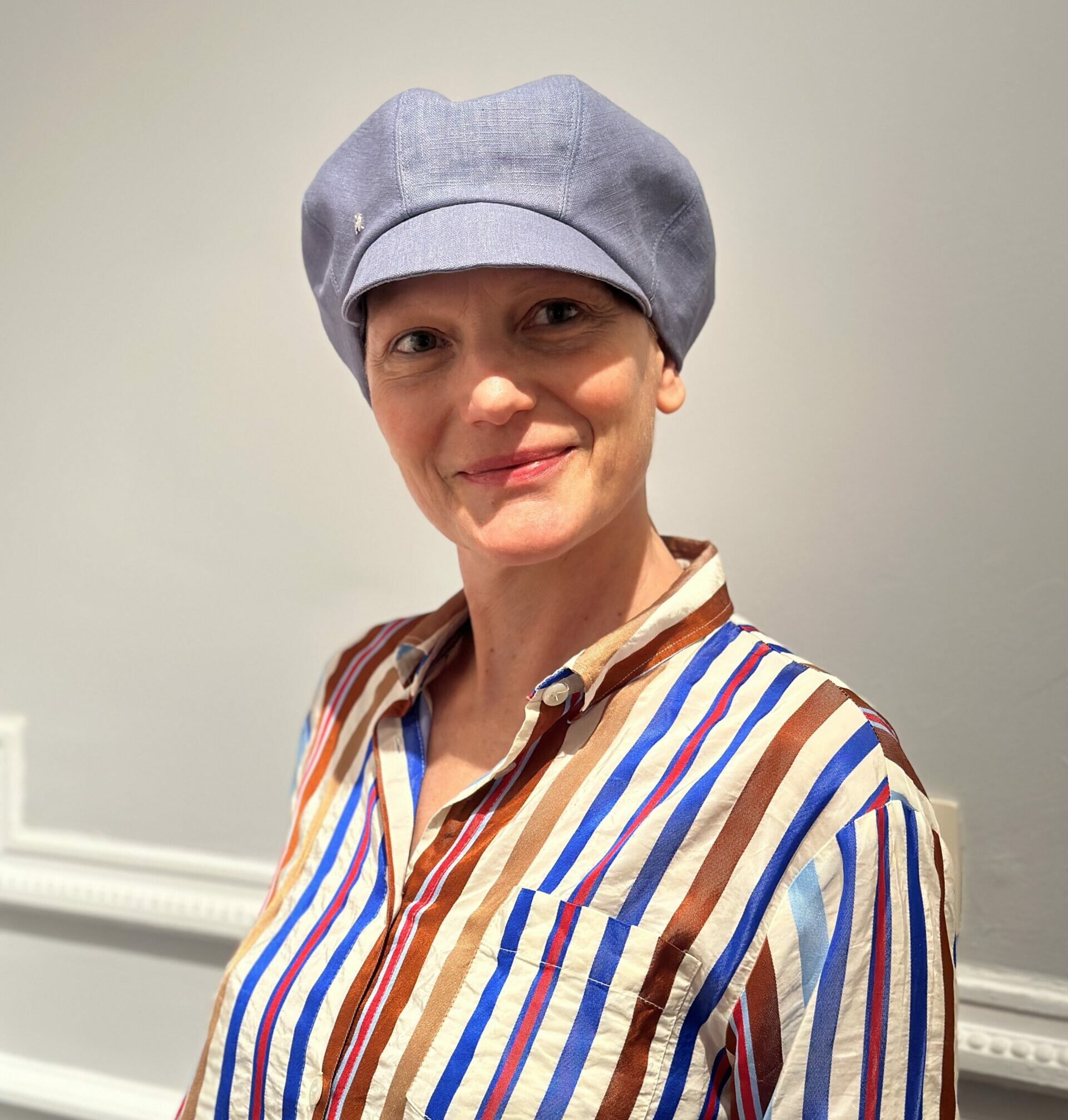 Testimonial of Julie about her cancer - Caring Hat